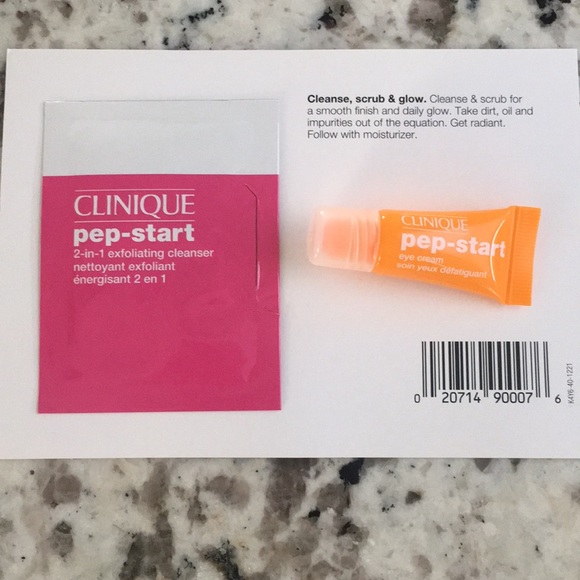 SOLD****Clinique sample set - Picture 3 of 7